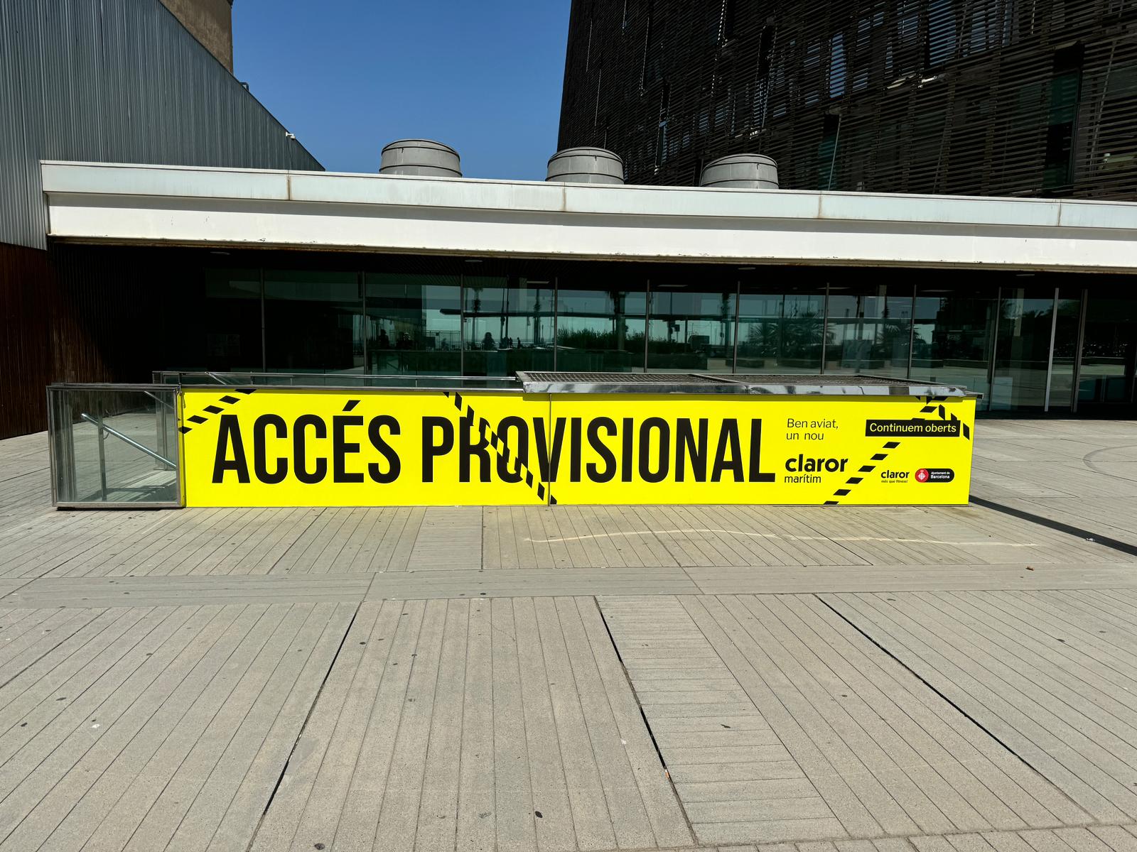 Señalética dentro del look and feel de la campaña teaser